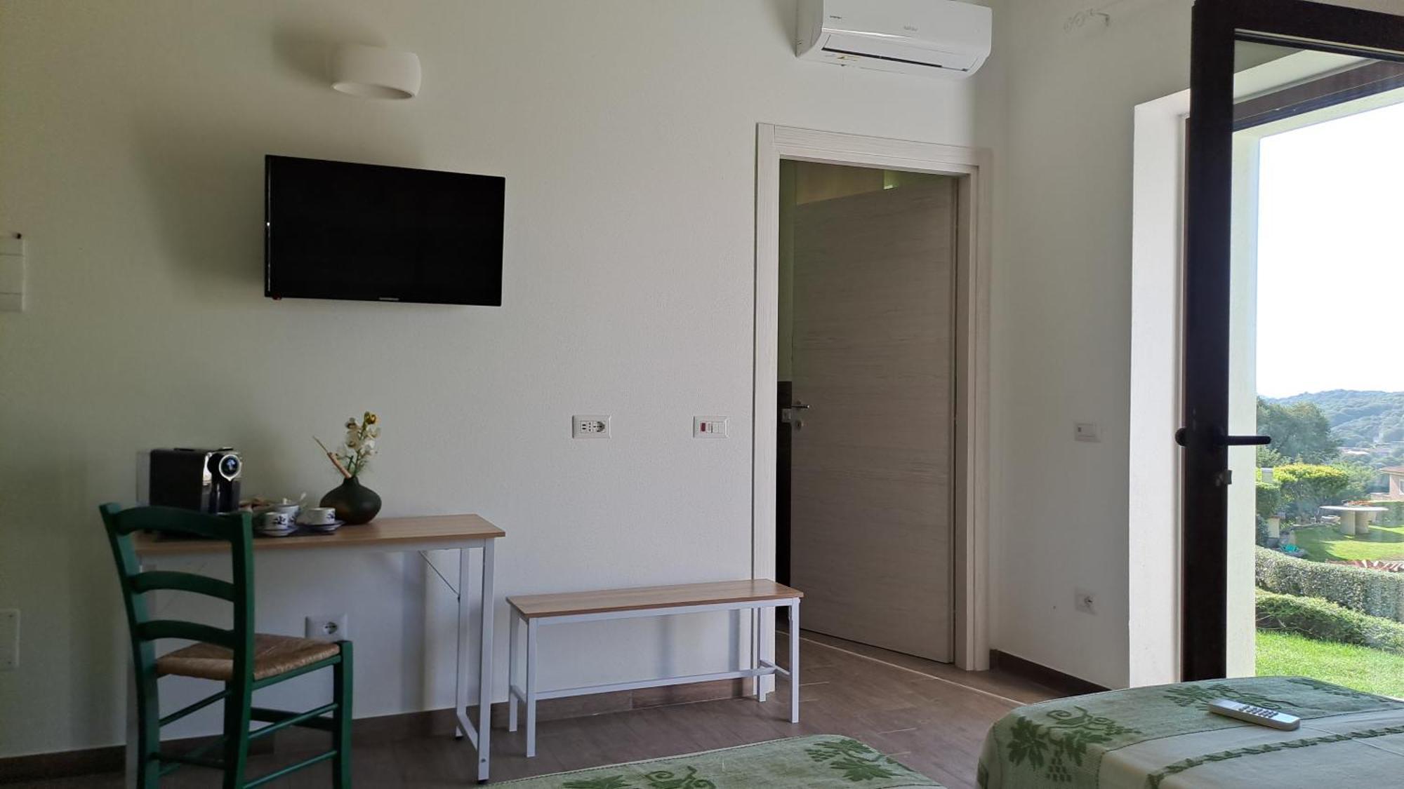 B&B La Chintina Sant'Antonio di Gallura Bagian luar foto